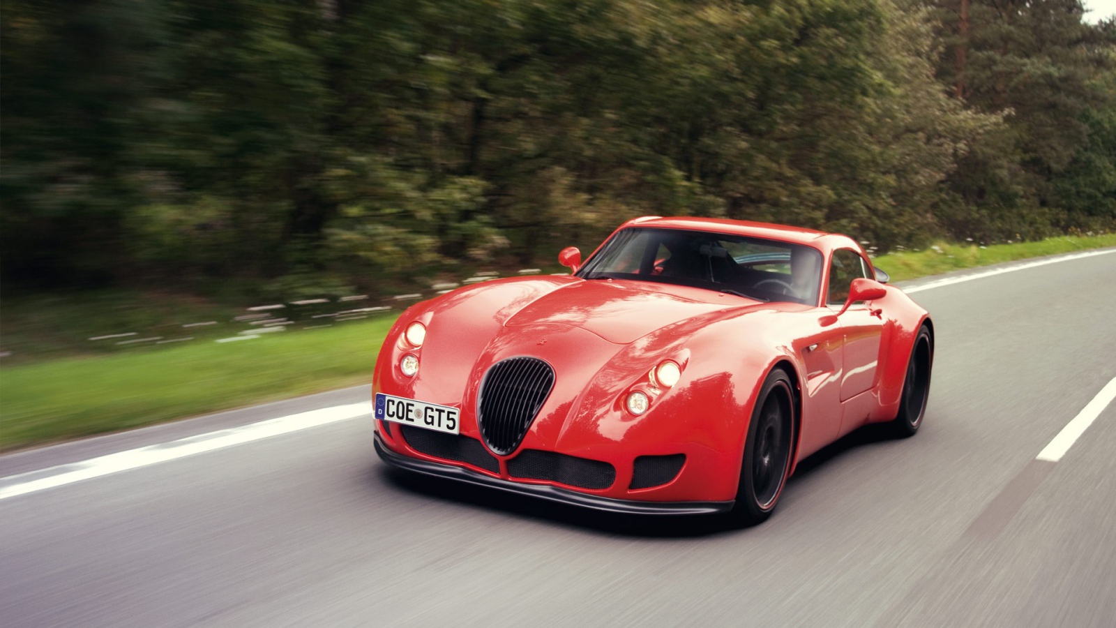 Быстрый автомобиль Wiesmann