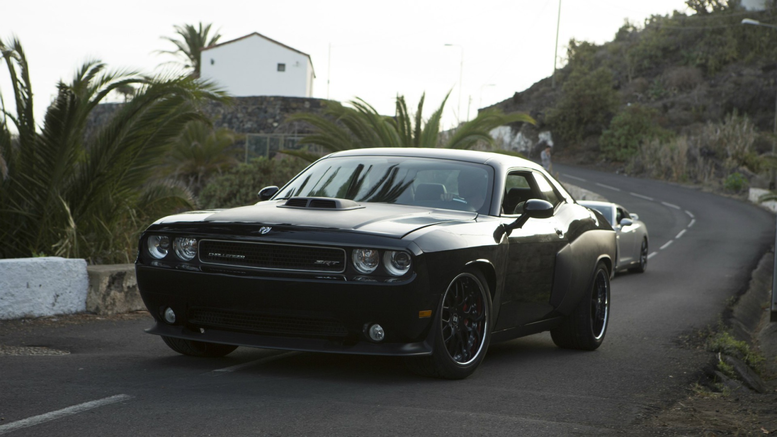 Черный Dodge Challenger SRT8 из Форсаж 6