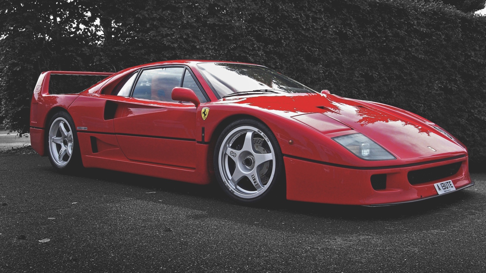 Красный феррари ф40