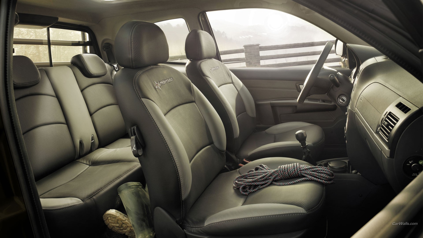 Салон автомобиля Fiat Strada