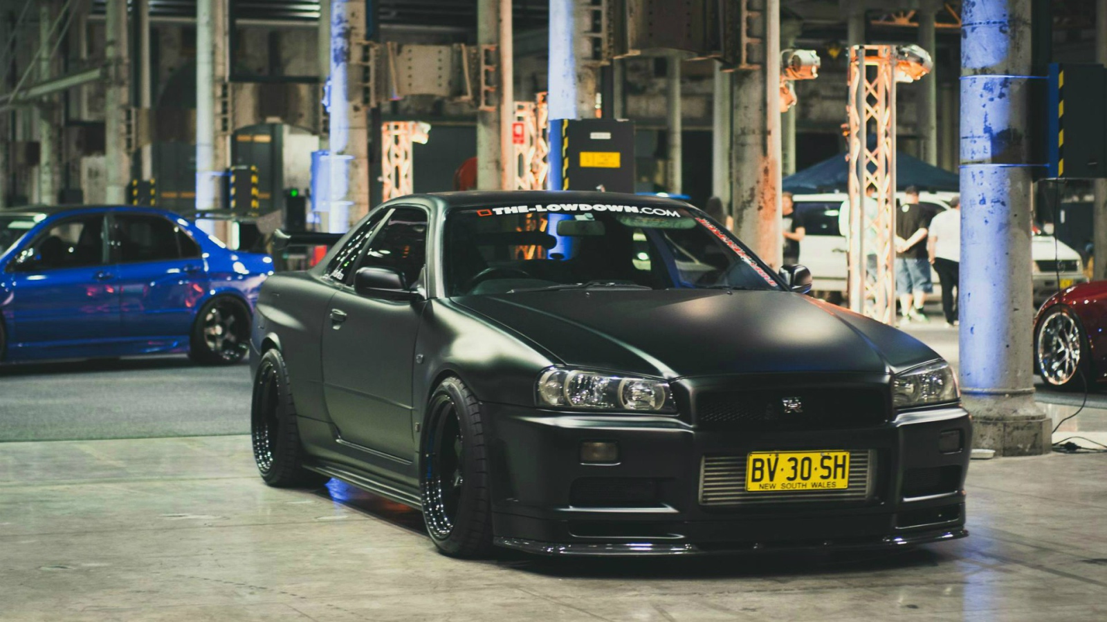 Черный Nissan Skyline GTR R34