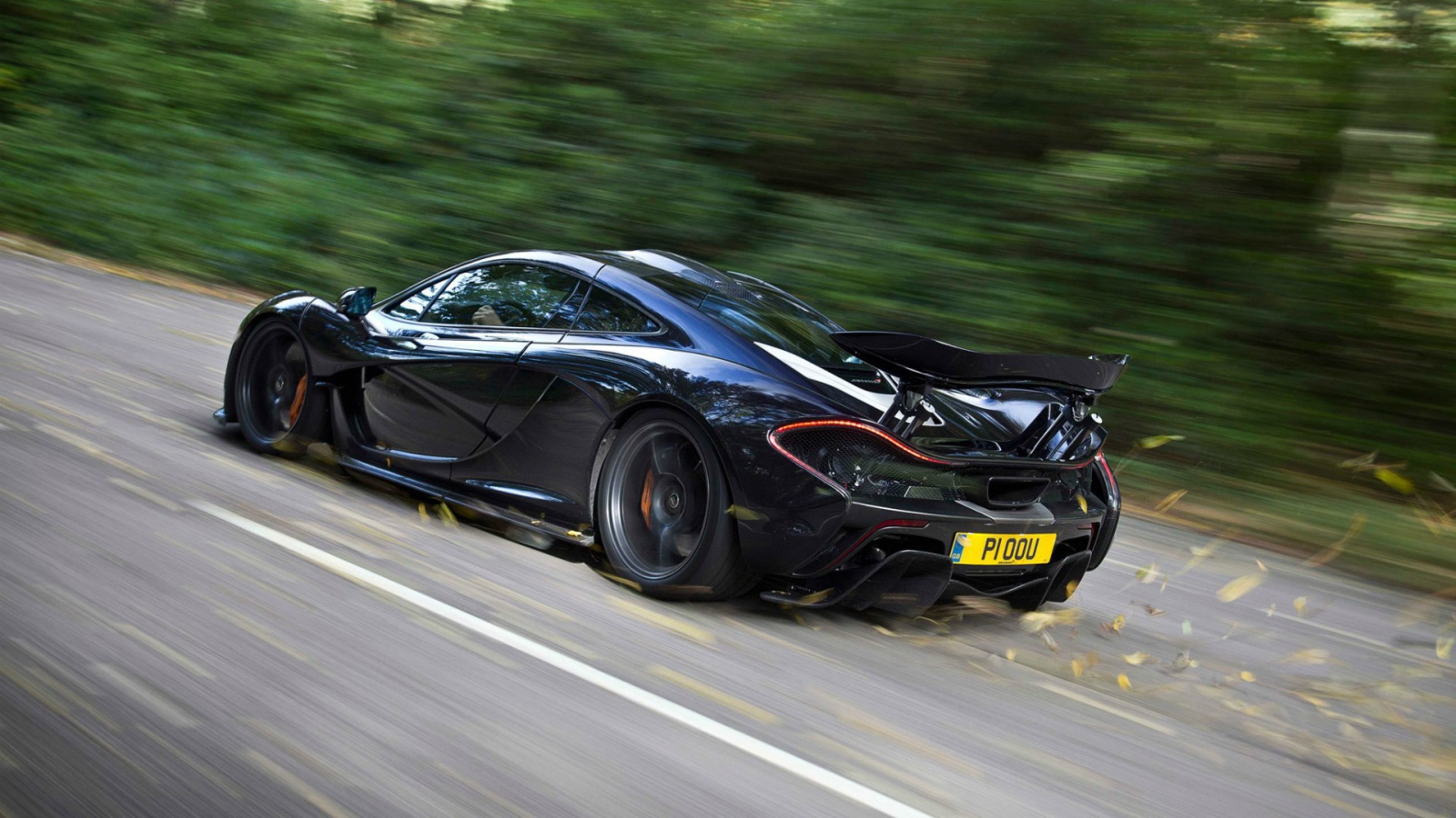 Спортивный McLaren P1
