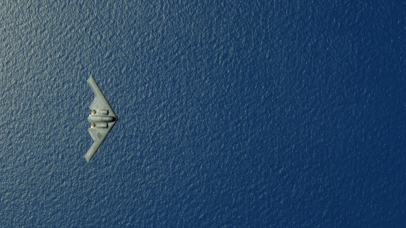 Самолет над водой