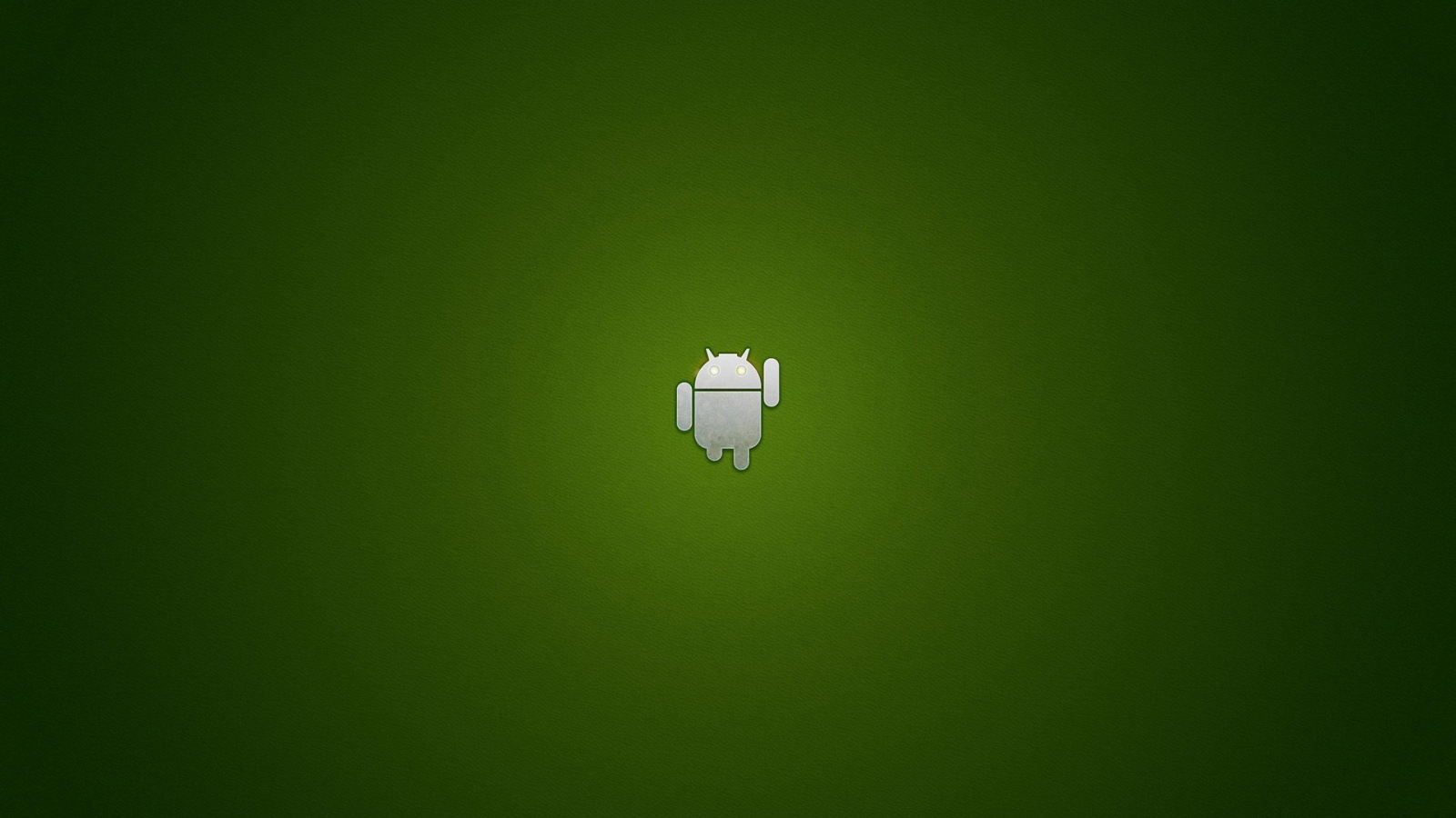 Серый андроид на зеленом фоне