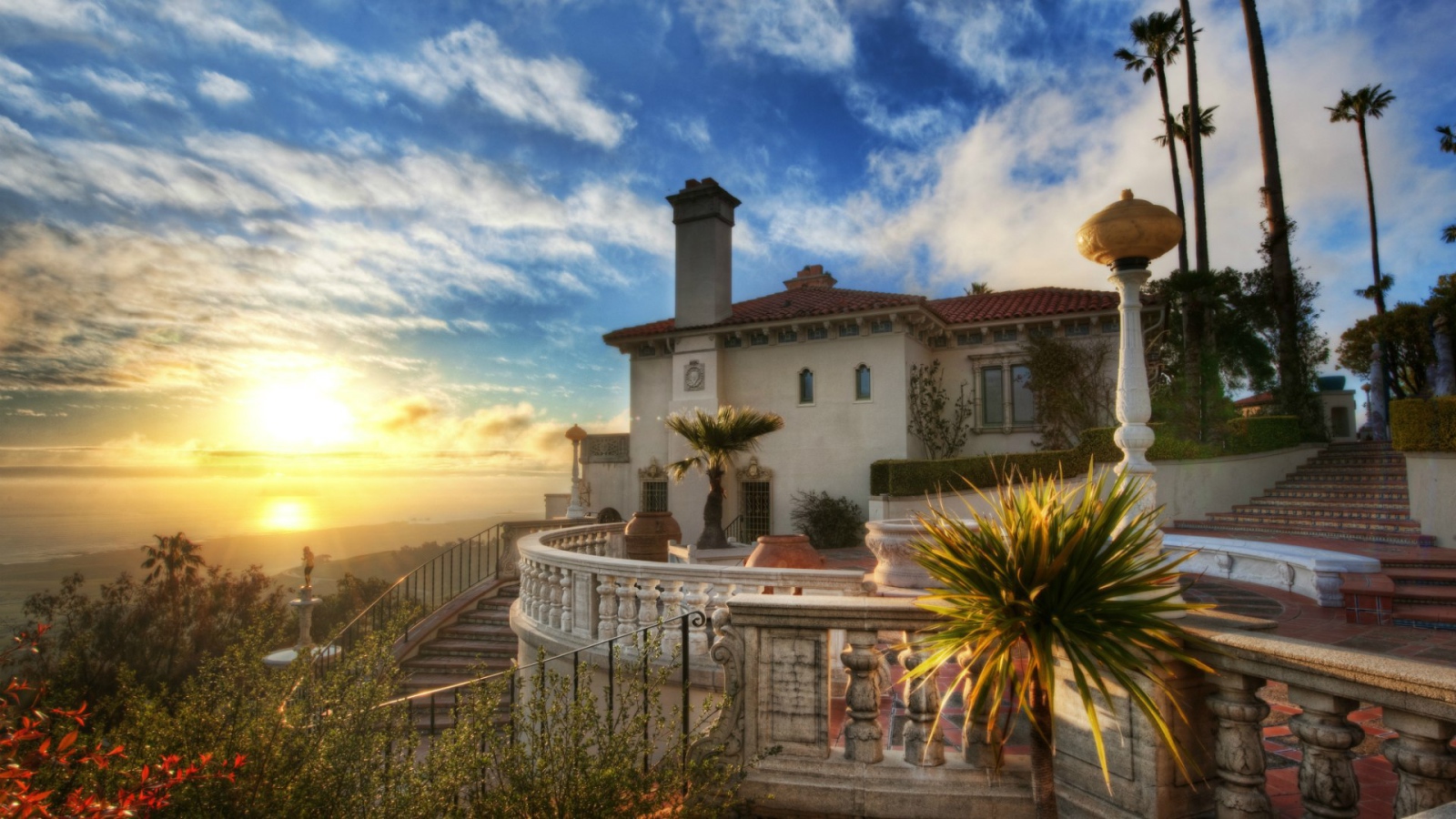 Замок Херста в Лос Анджелесе