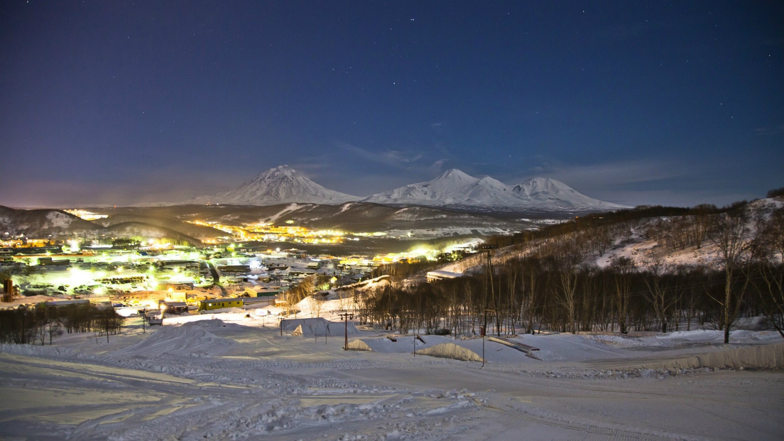 Ночной город на Камчатке
