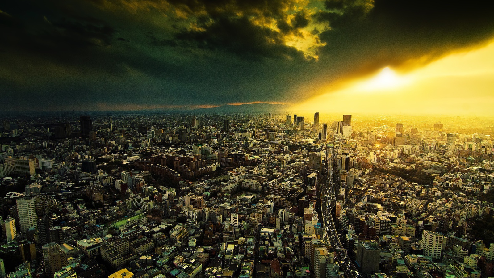 Ночь наступает над огромным городом