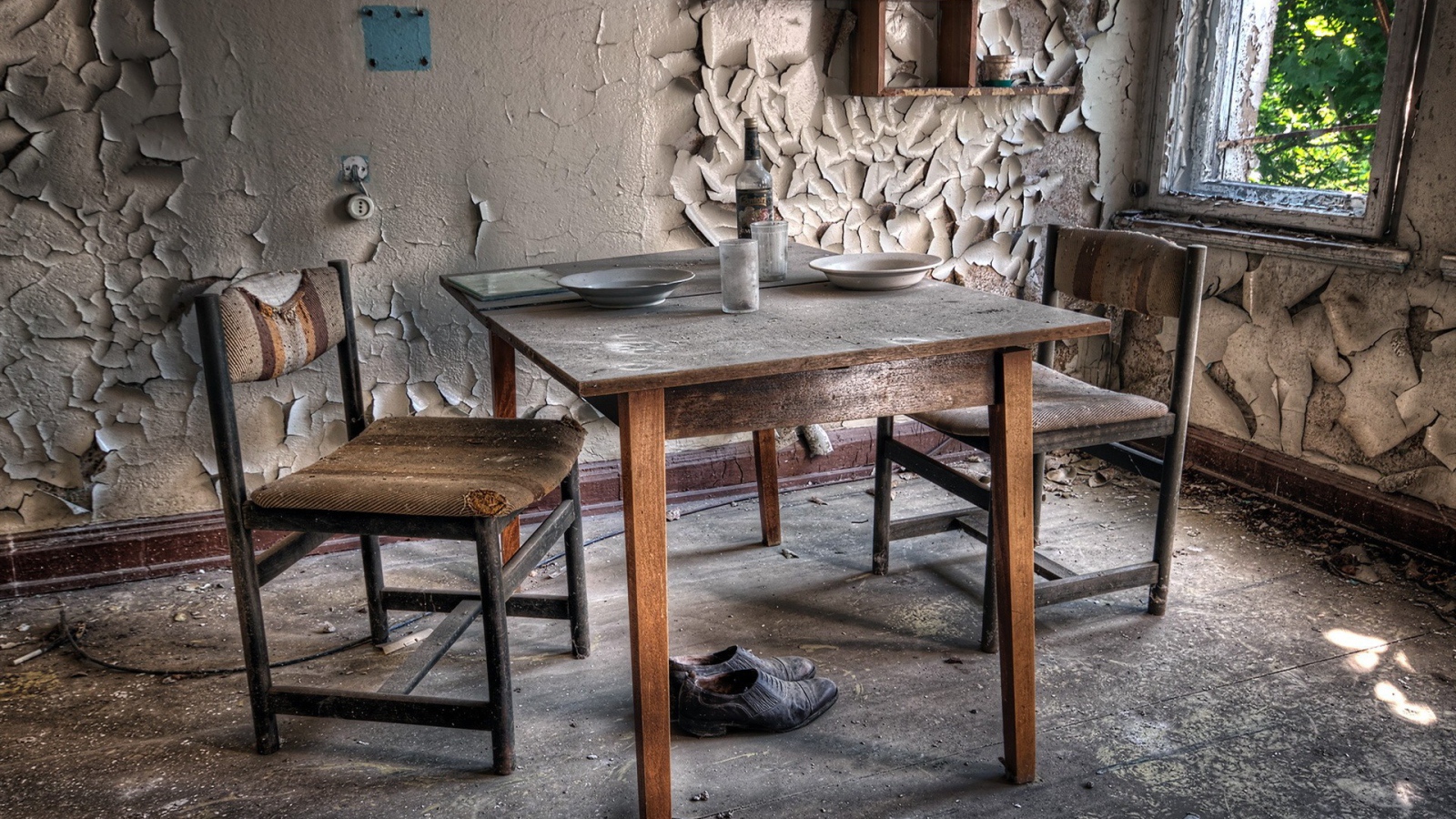 Кухня в заброшенном доме