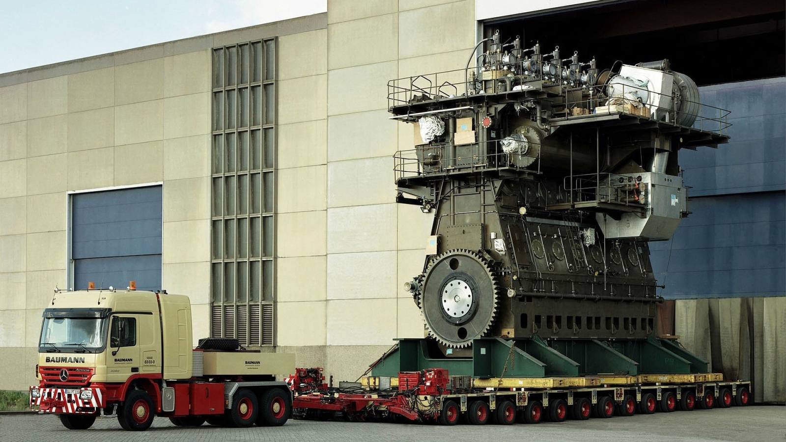 Самый большой в мире дизельный двигатель