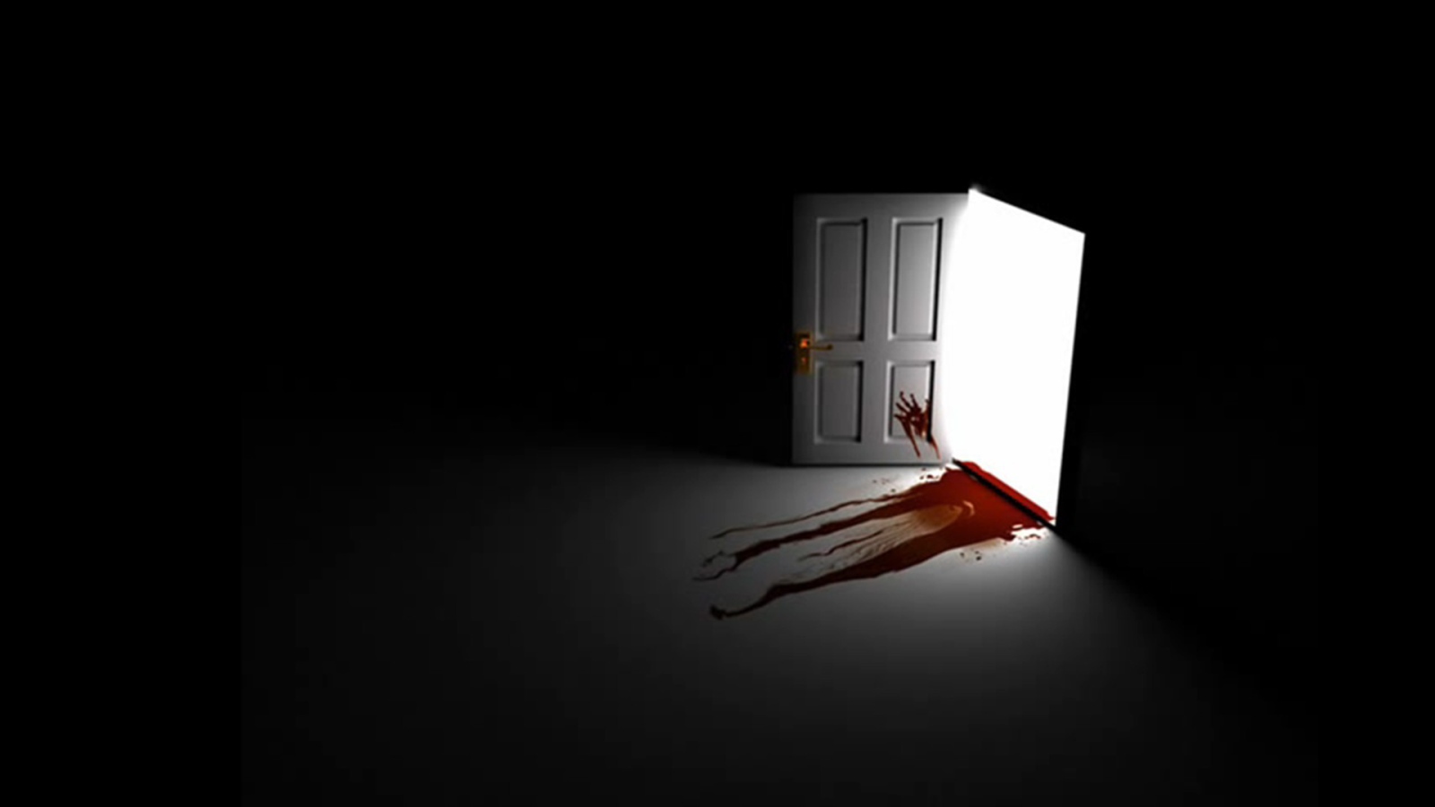 Кровавый след у двери