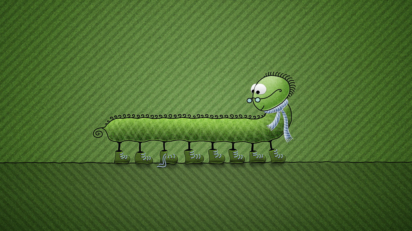 Сороконожка в очках на зеленом фоне