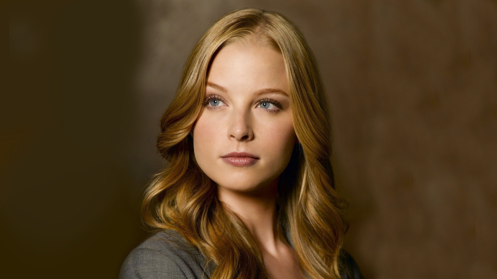 Модель блондинка Рейчел Николс