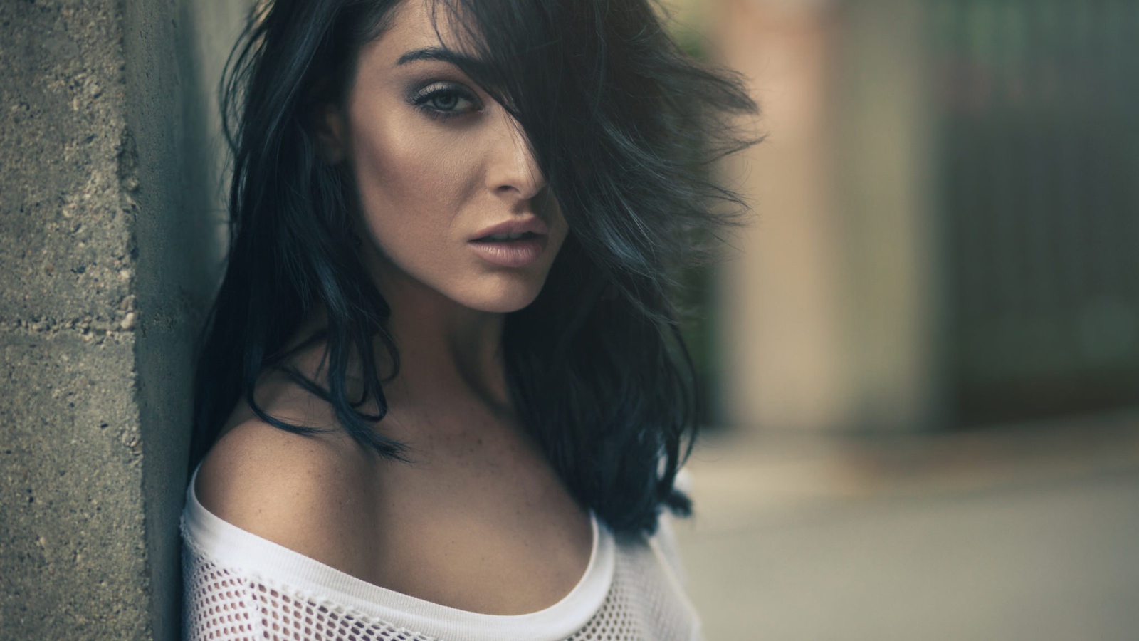 Красивая девушка Таниша Стивенс