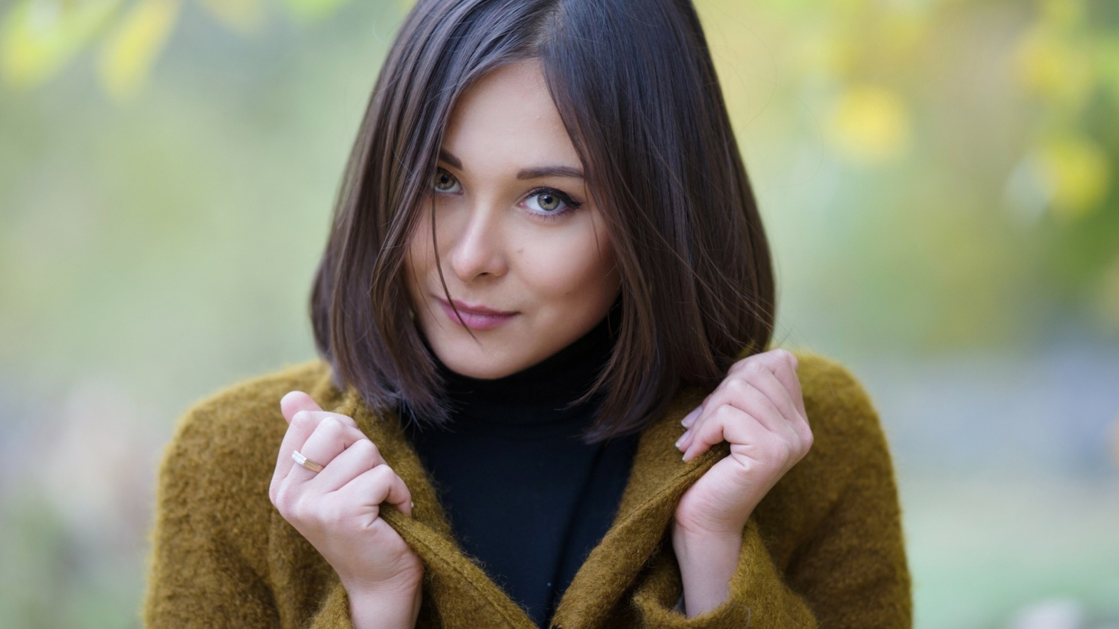 Модель брюнетка Виолетта