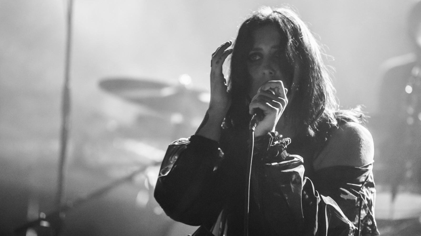 Знаменитая певица Челси Вулф