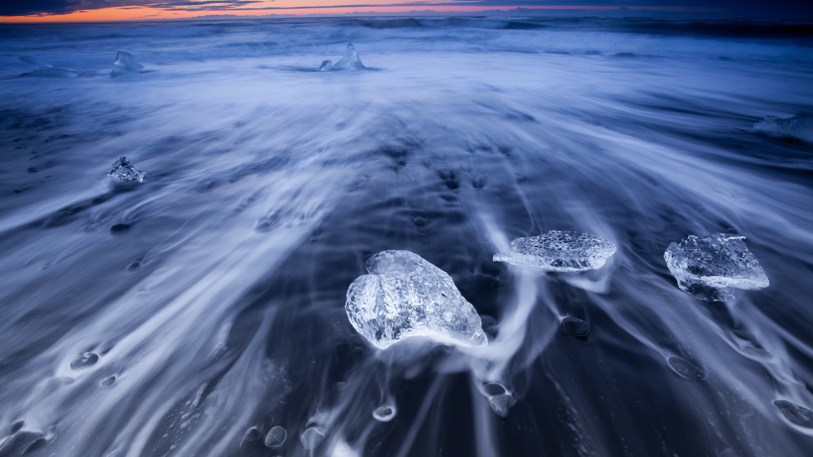 Лед на берегу Исландии