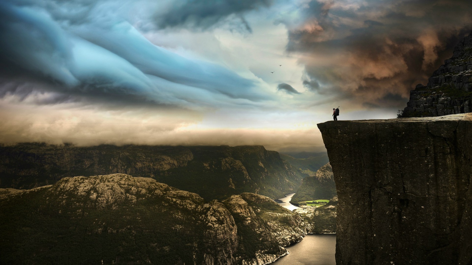 Утёс Прекестулен в Норвегии