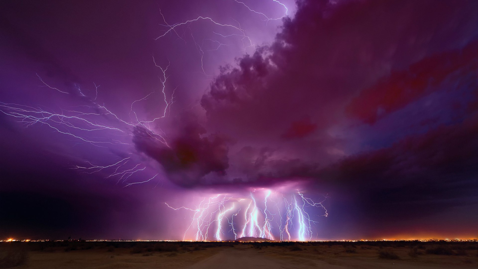 Гроза в Аризоне, США