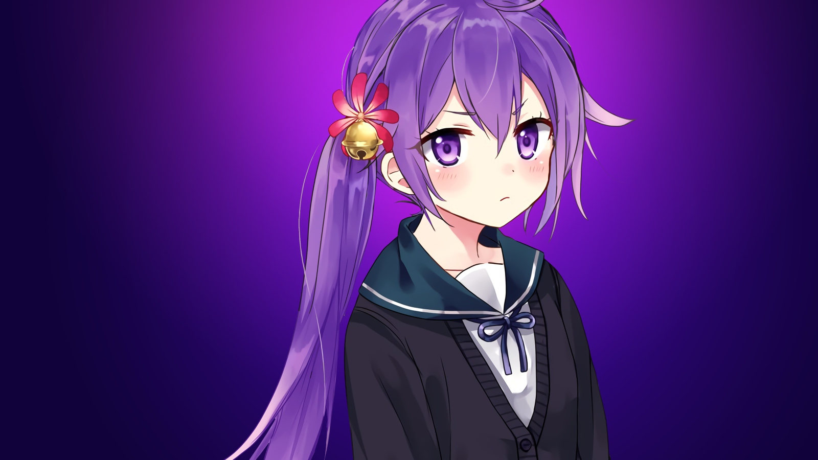 Девушка аниме с фиолетовыми волосами 