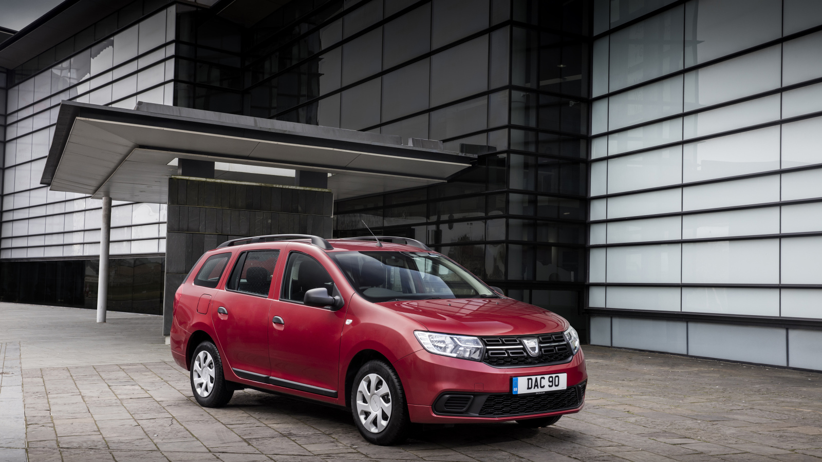 Автомобиль Dacia Logan MCV, 2017 