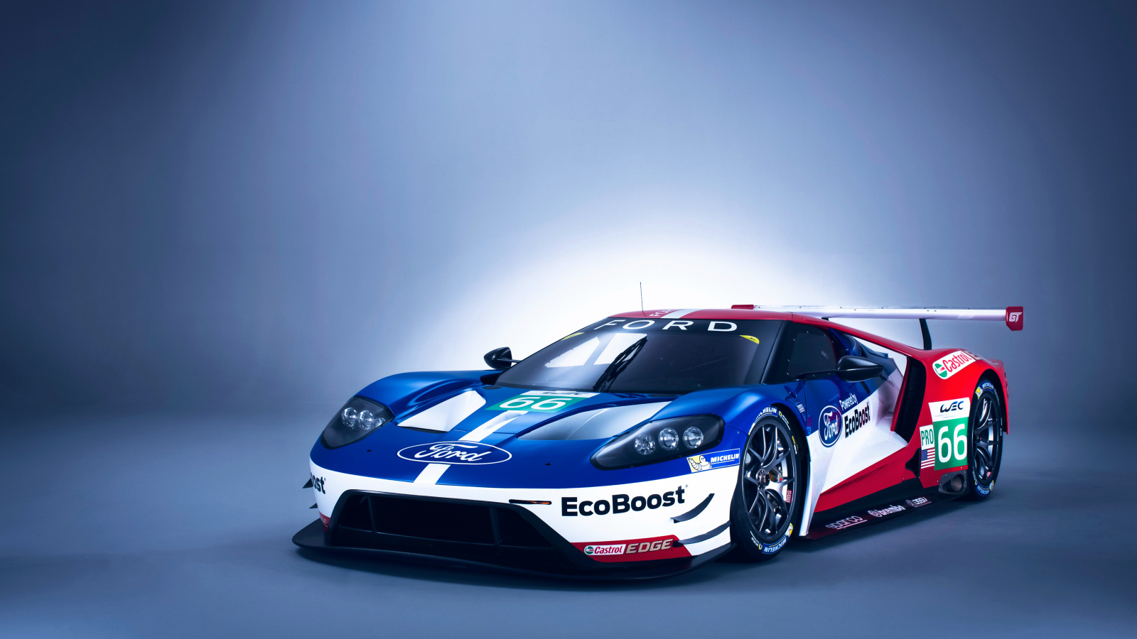 Спортивный гоночный автомобиль  Ford GT Le Mans 