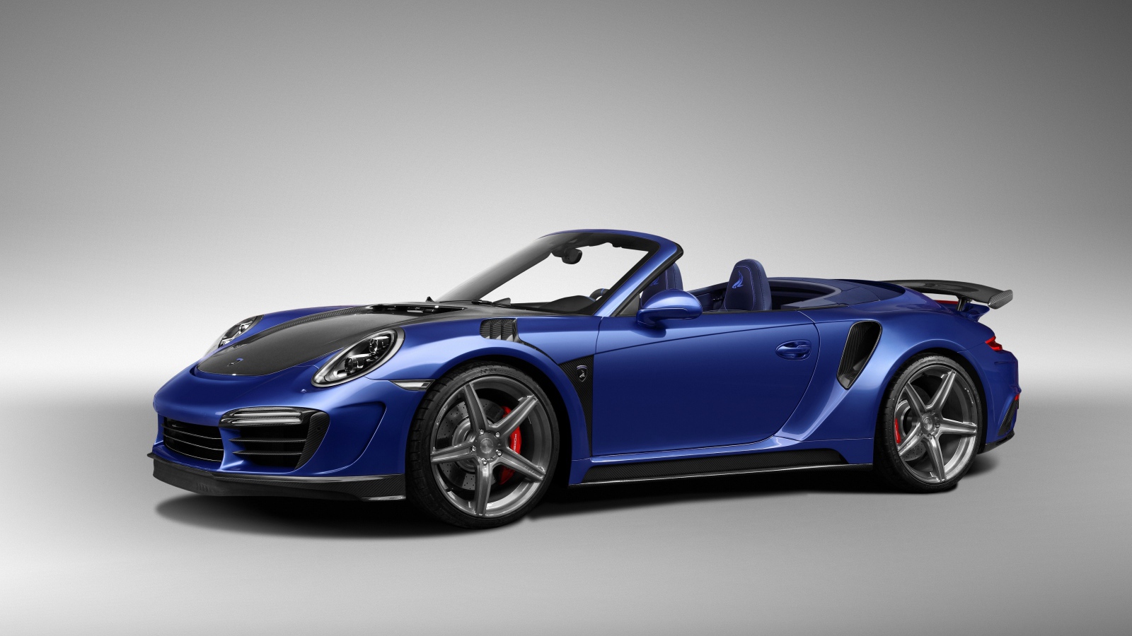 Синий автомобиль кабриолет Porsche 911 Stinger GTR, 2017 