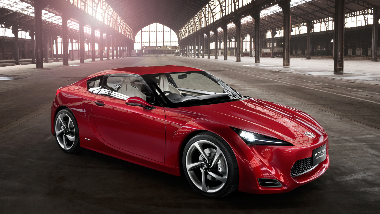 Красный спортивный автомобиль Toyota 86 