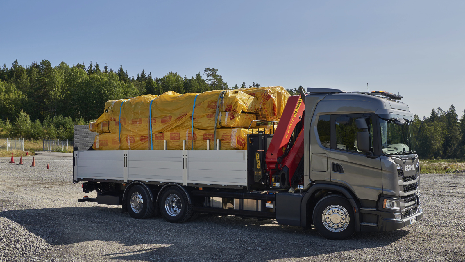 Груженый грузовик Scania  G 410, 2017