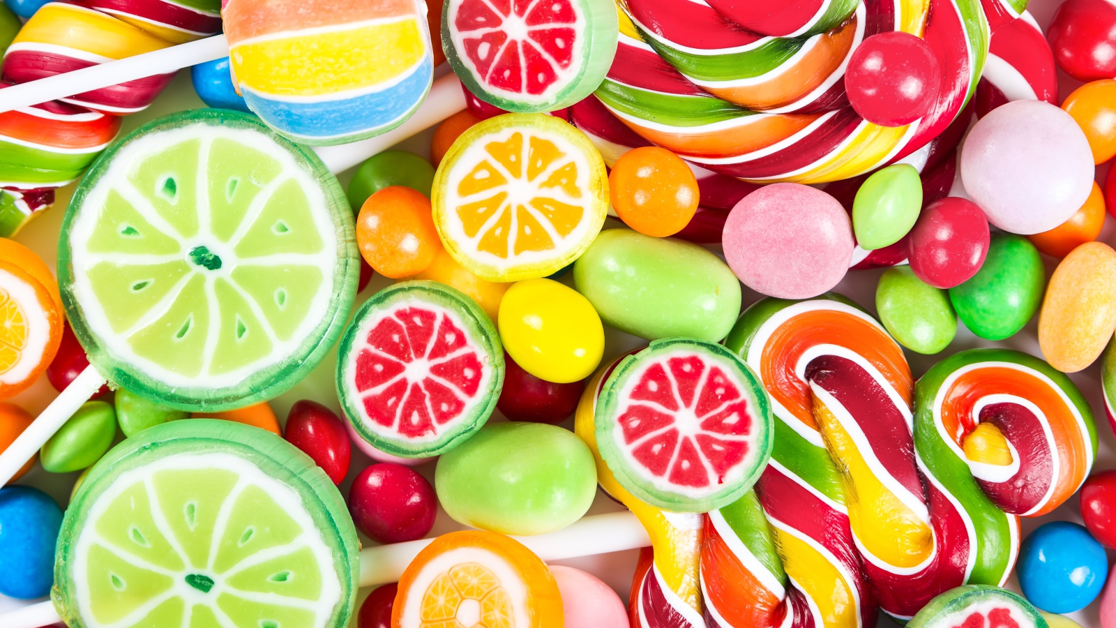 Разные разноцветные леденцы