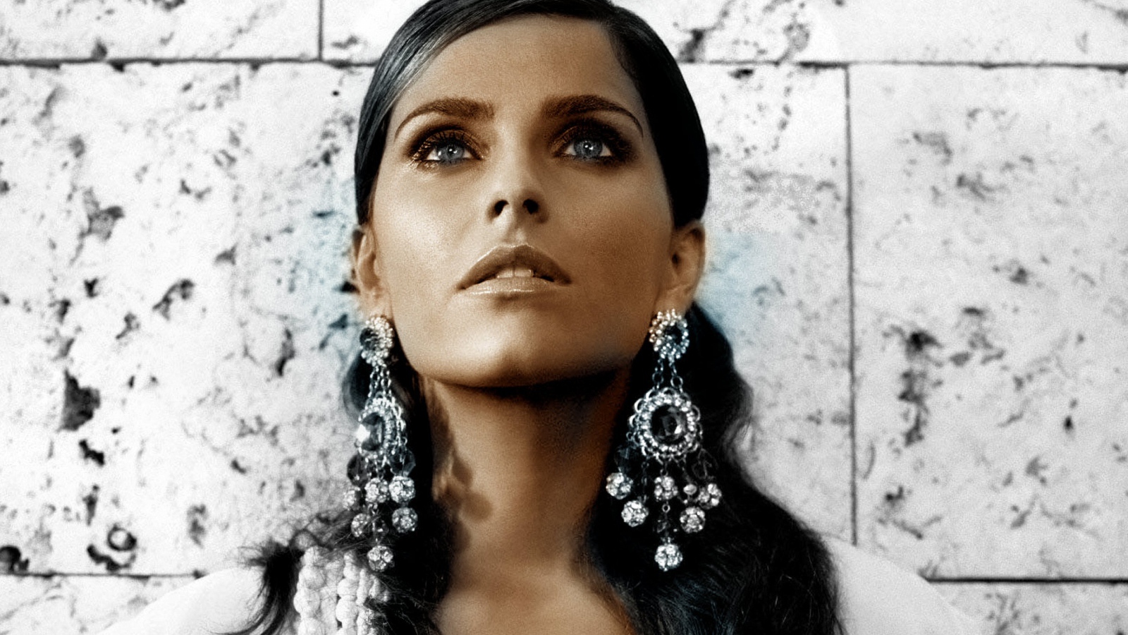 Канадская певица Нелли Фуртадо