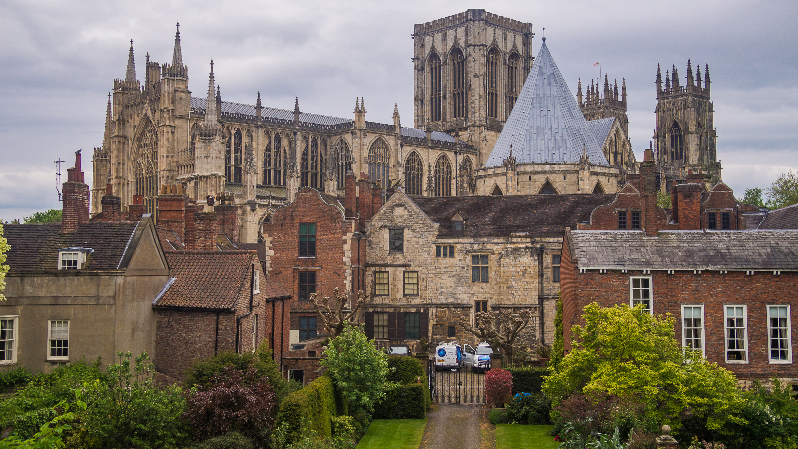 Старинный Йоркский собор, Англия 