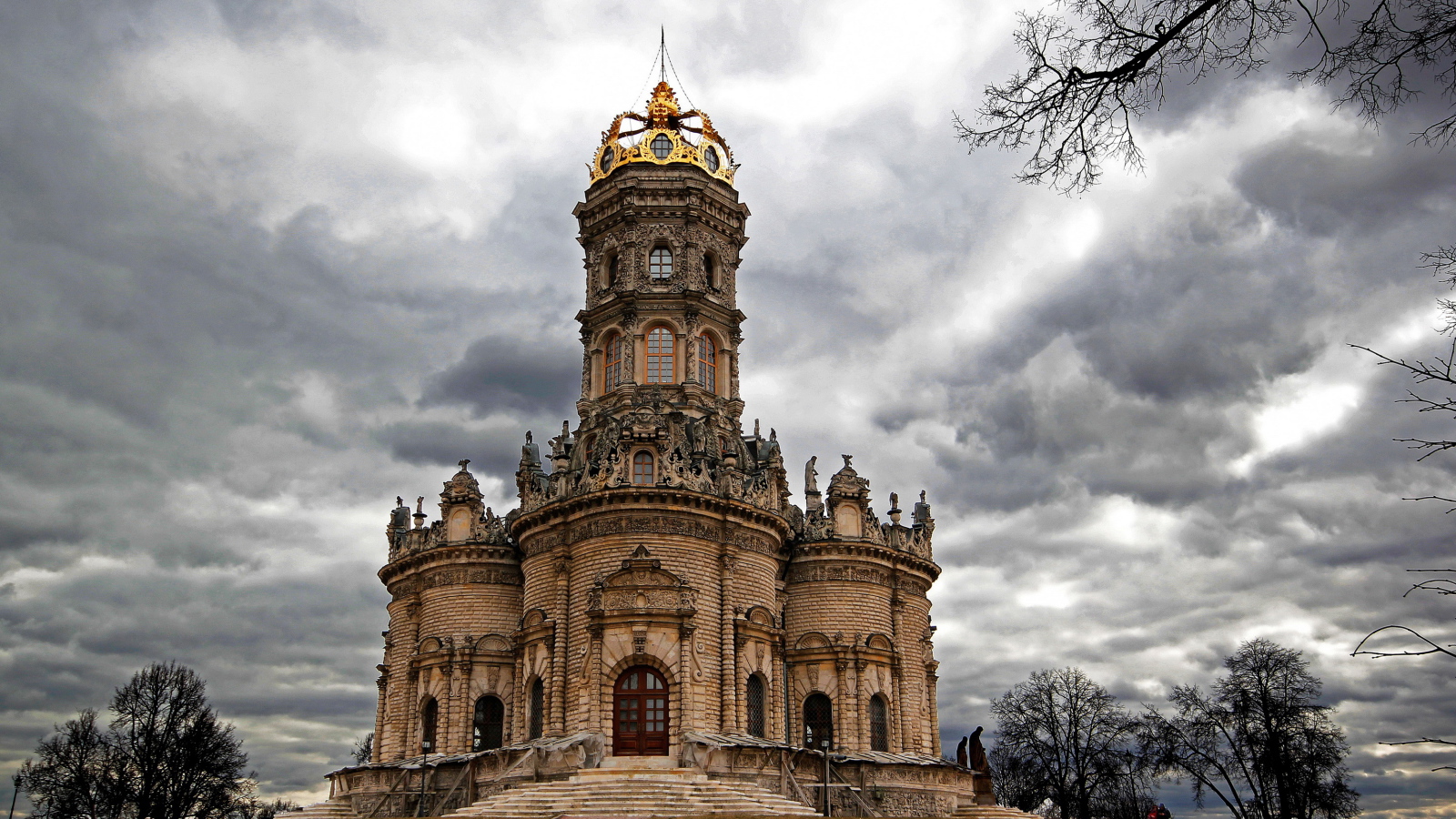 Храм Знамения Богородицы в Дубровицах, Россия 