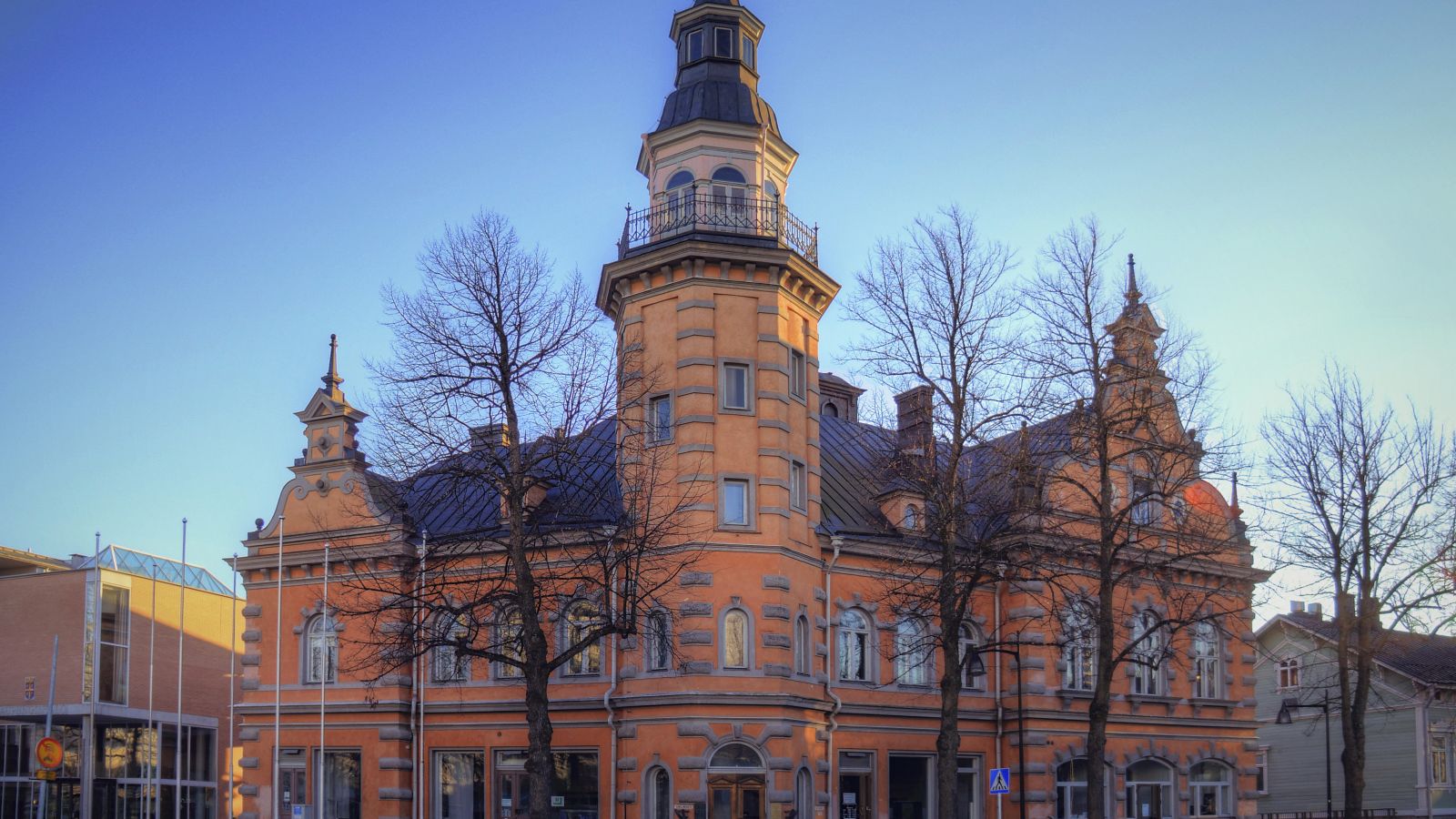 Красивое здание храма в городе Раума, Финляндия 