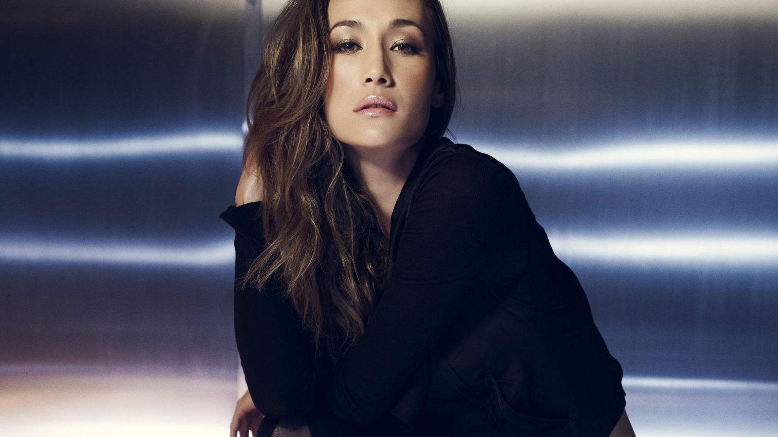 Красивая девушка актриса Мэгги Кью 