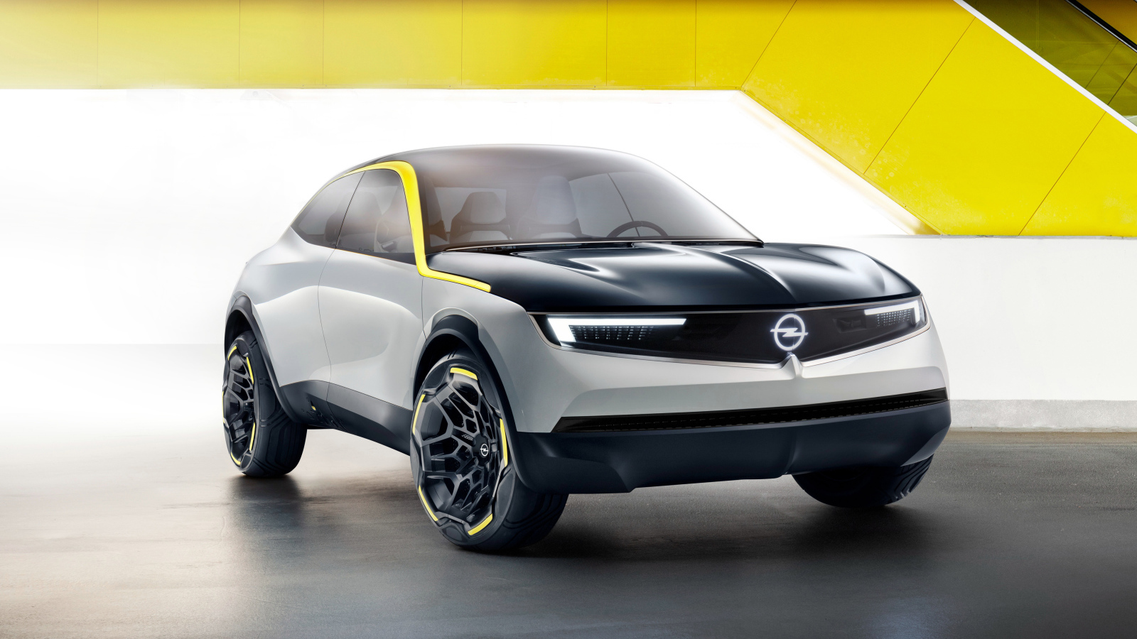 Экспериментальный автомобиль Opel GT X, 2018