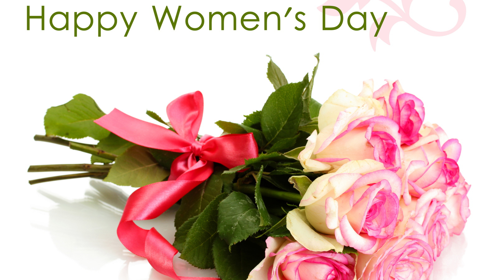 Букет роз в розовым бантиком на Международный женский день 8 марта