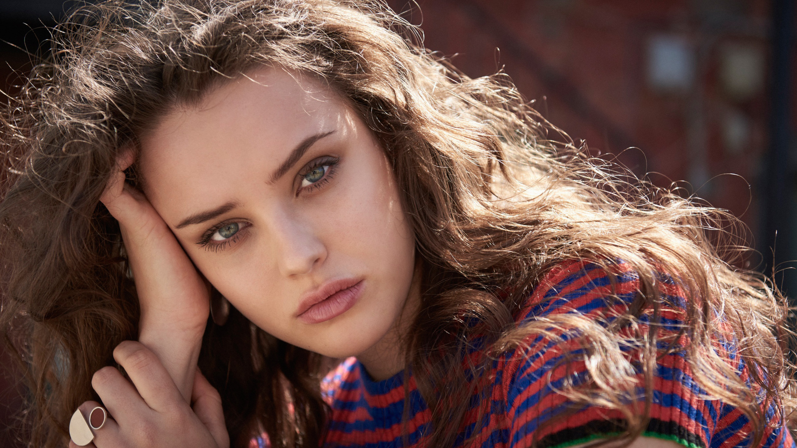 Нежная шатенка, актриса Кэтрин Лэнгфорд