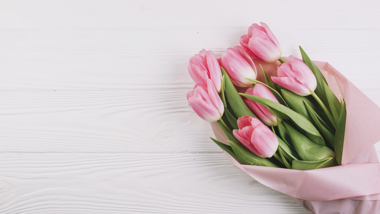 Букет розовых тюльпанов, шаблон для поздравительной открытки