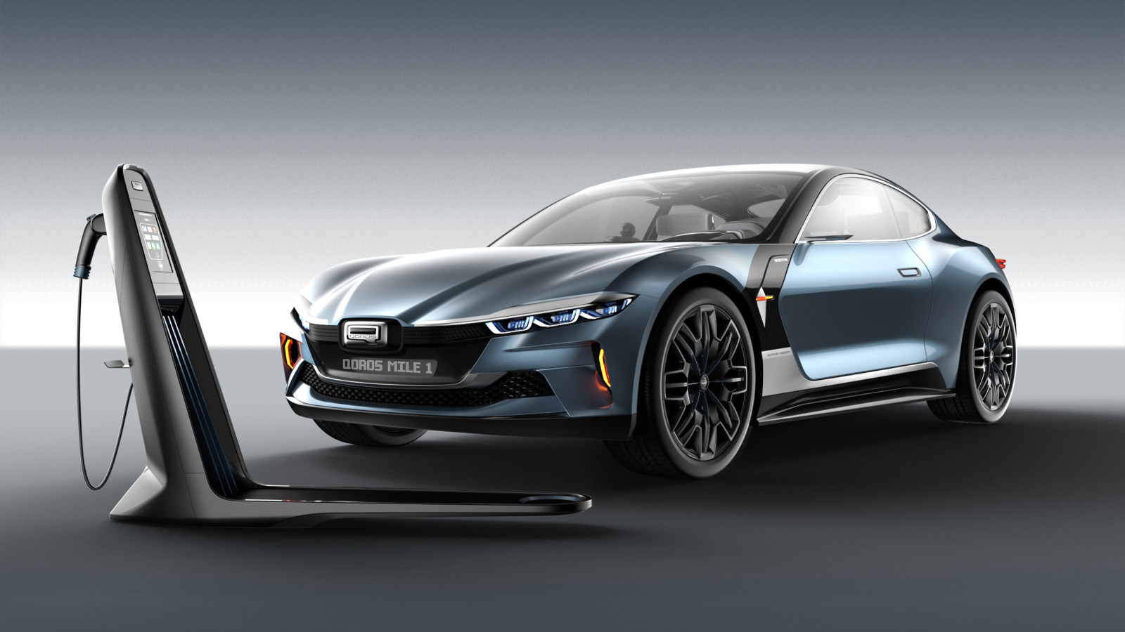 Электромобиль Qoros Mile 1 2018 на заправке