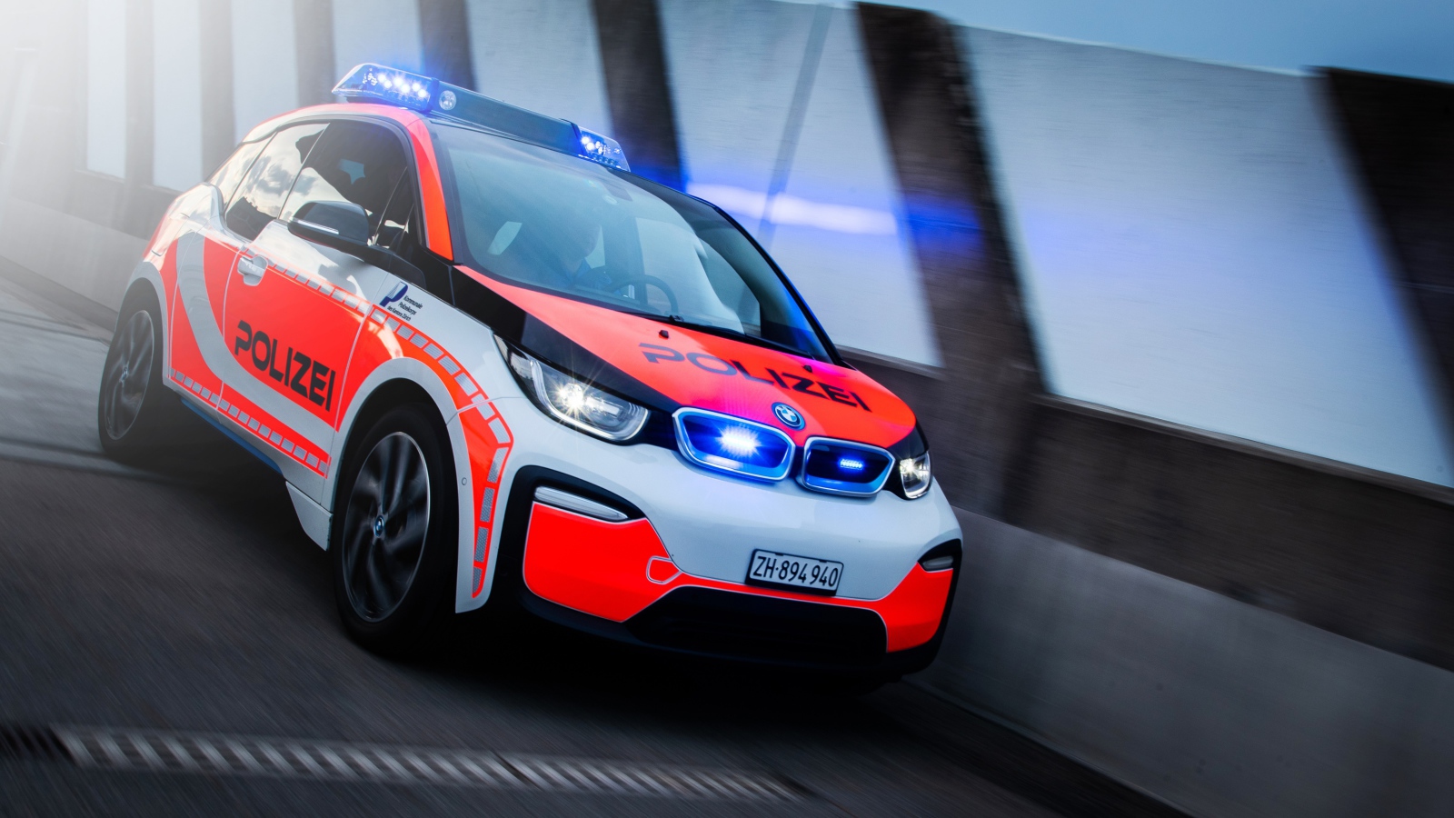 Служебный автомобиль BMW I3 Polizei 2019 года