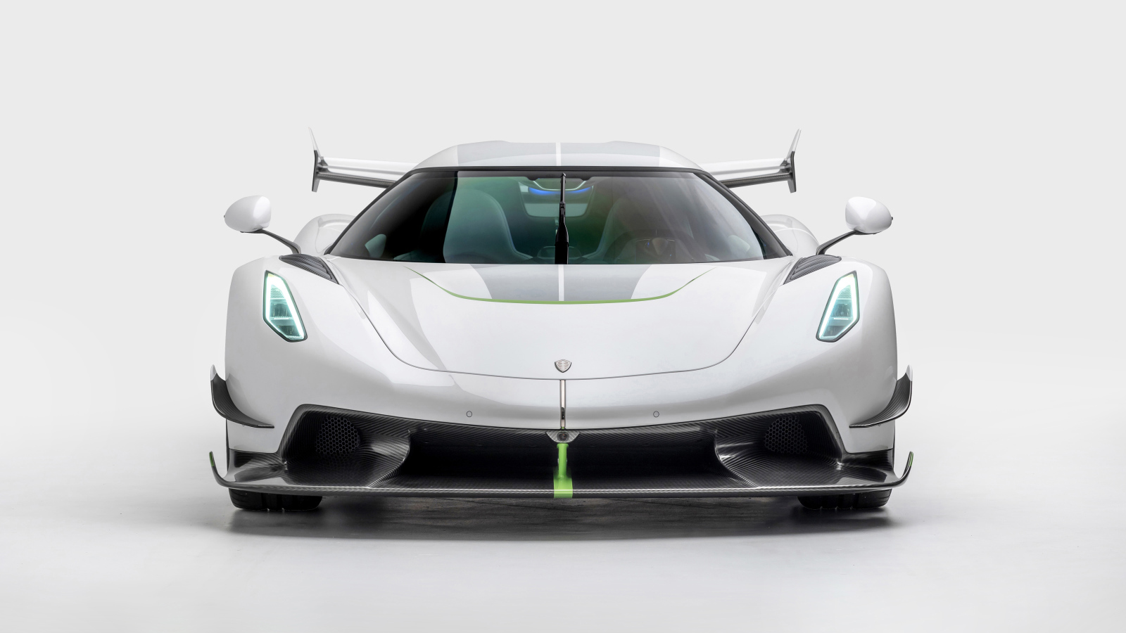 Быстрый спортивный автомобиль Koenigsegg Jesko 