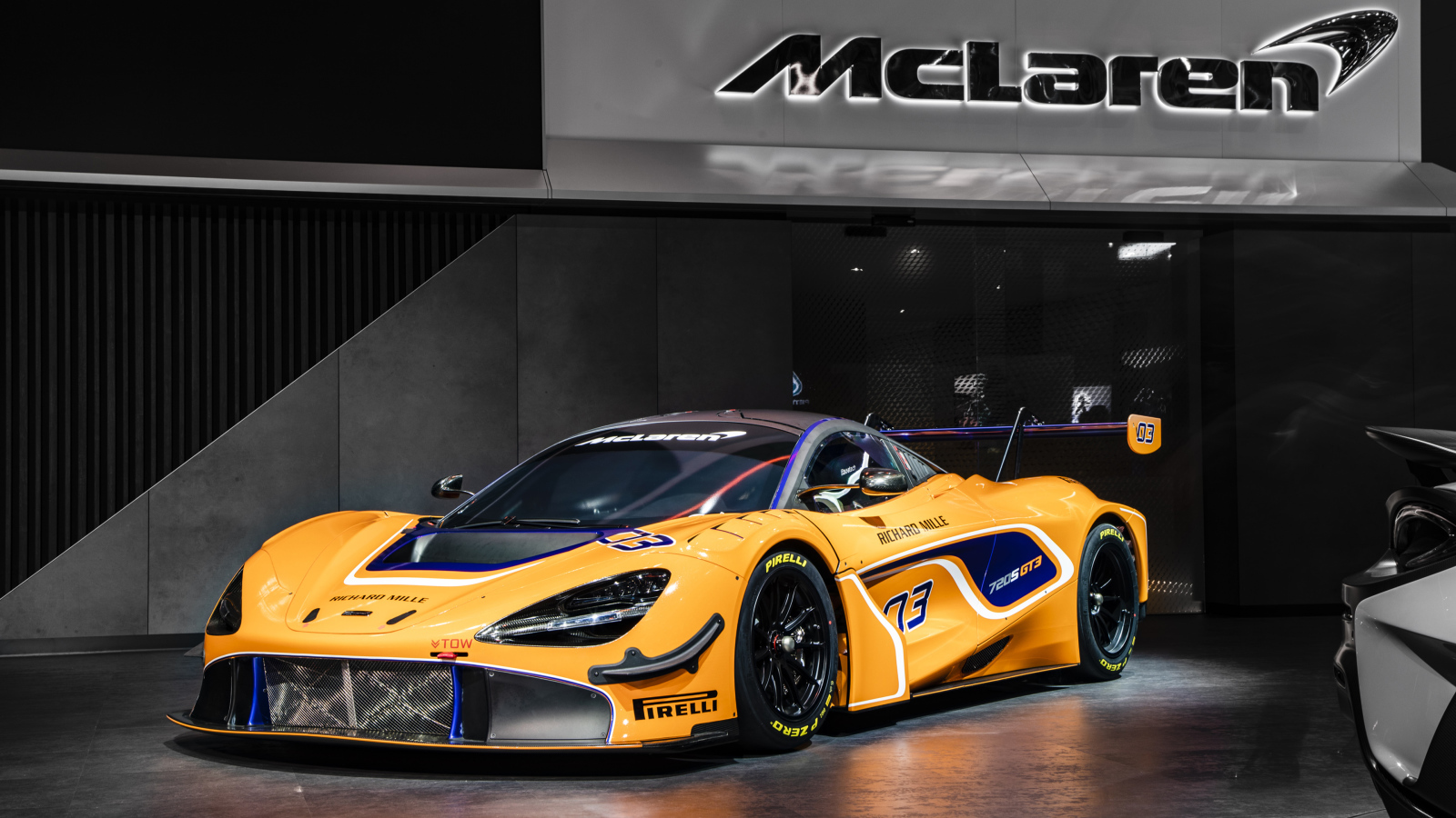 2018 McLaren 720S GT3 sports car