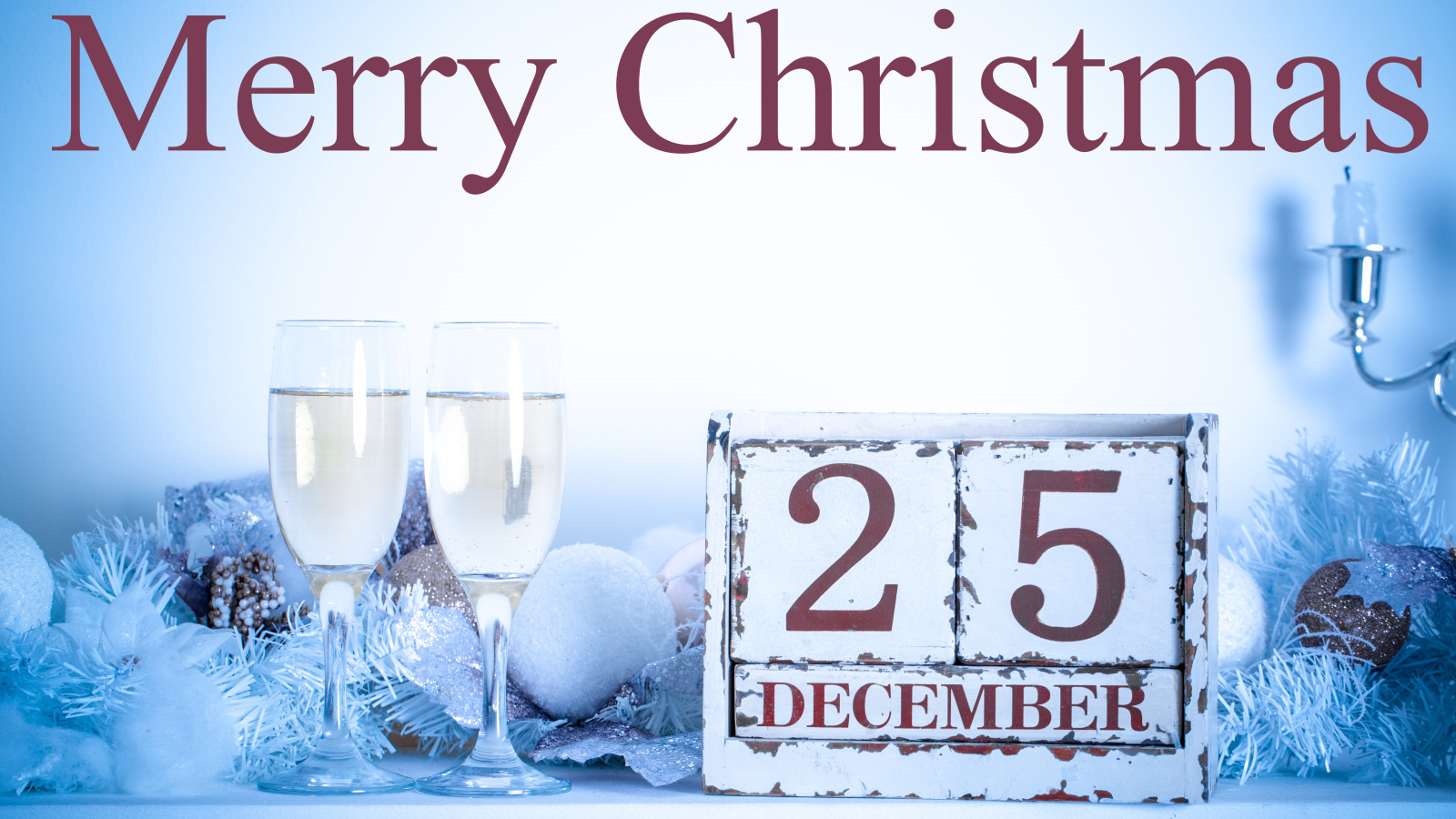 Открытка на Рождество с бокалами 