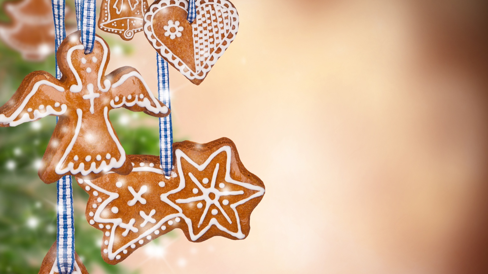 Праздничное печенье на веревках на Рождество 