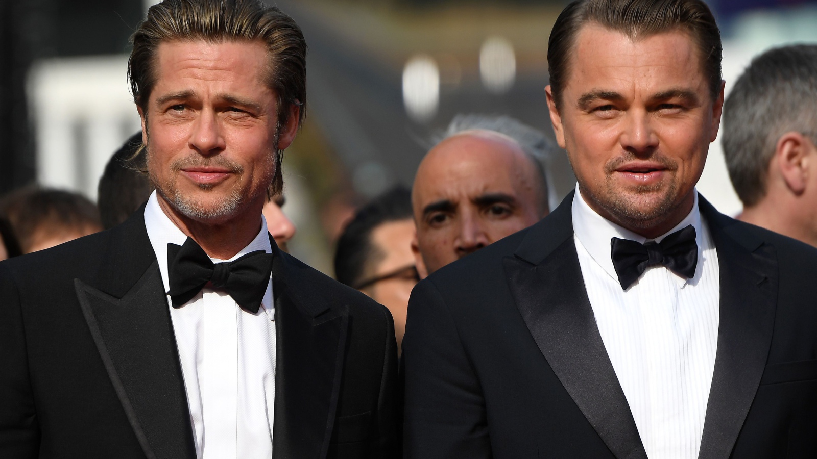 Популярные актеры голливуда Брэд Питт и Леонардо Ди Каприо