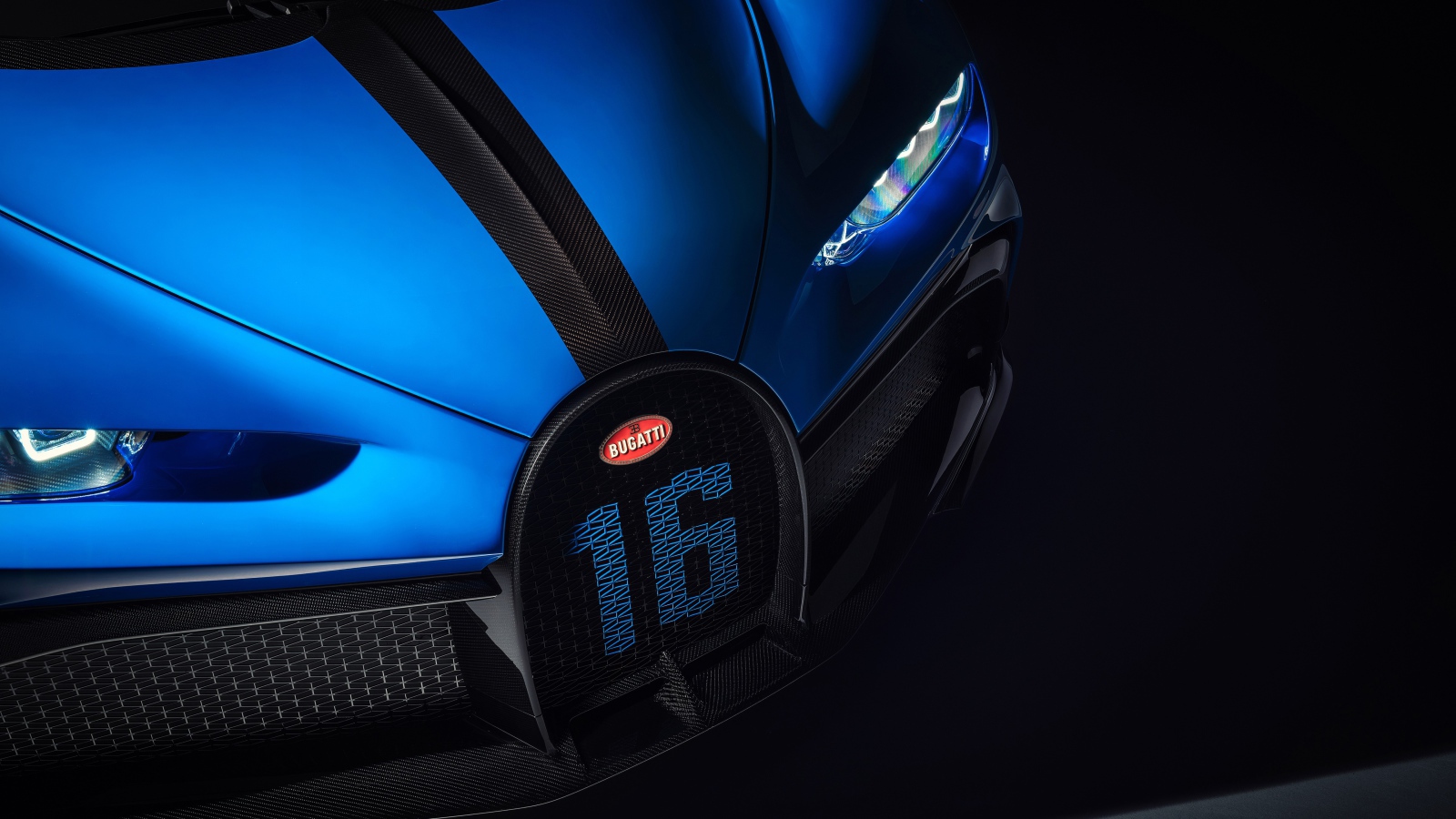 Номер 16 на автомобиле Bugatti Chiron Pur Sport 2020 года 