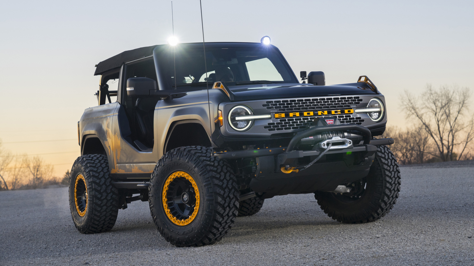 Автомобиль Ford Bronco Badlands Sasquatch 2-Door Concept 2020 года