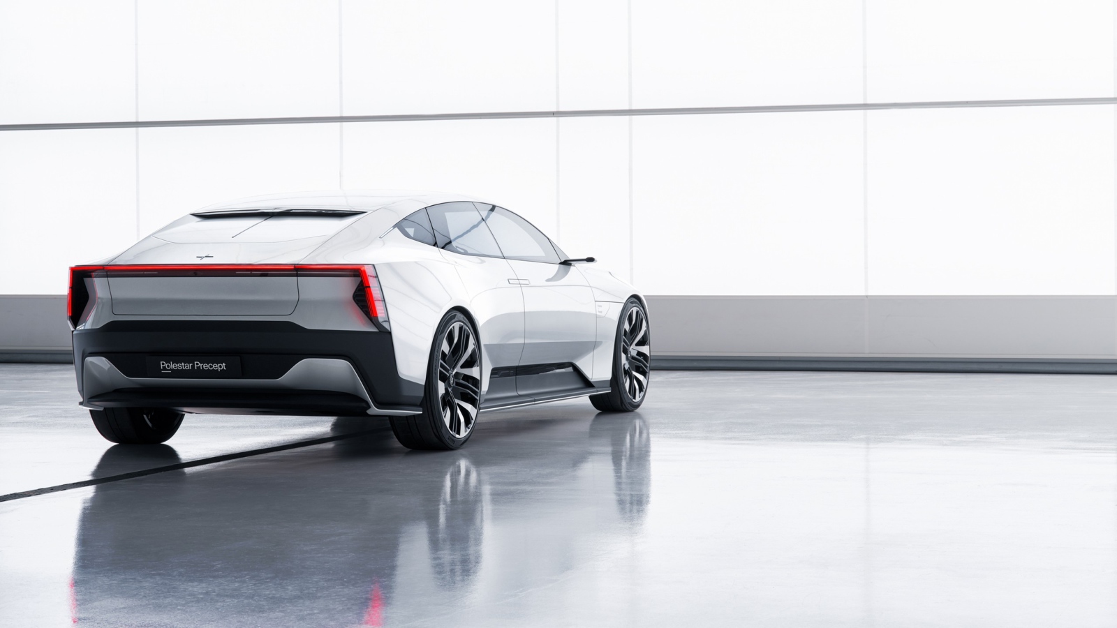 Автомобиль Polestar Precept 2020 года вид сзади