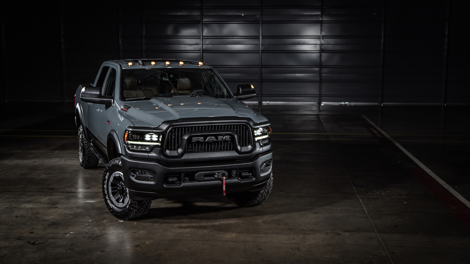 Большой пикап Ram 2500 Power Wagon 75th, 2021 года