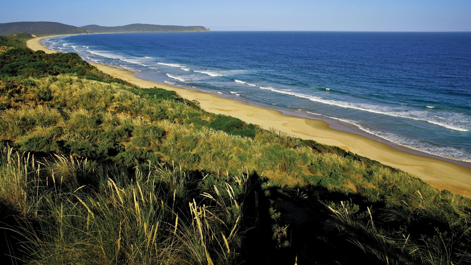 Вид на морское побережье 